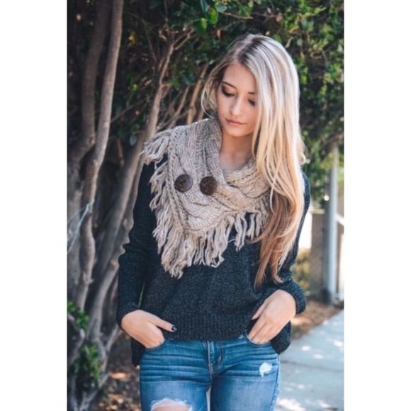 Mocha Fringe Button Infinity Scarf Brand New - Picture 1 of 4